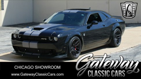 Used 2018 Dodge Challenger SRT Hellcat image 1
