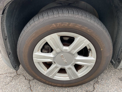 Used 2015 GMC Terrain SLE image 11