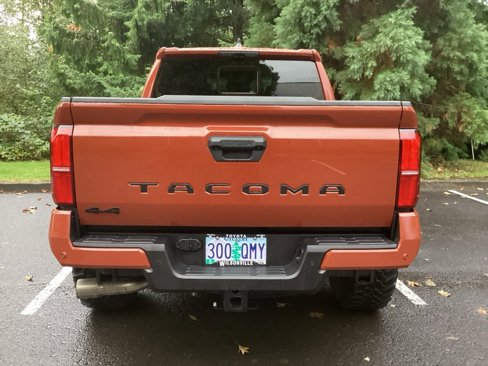 Used 2025 Toyota Tacoma TRD Off-Road image 24