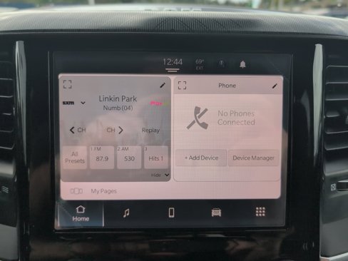 New 2025 RAM 1500 4x4 Crew Cab image 33