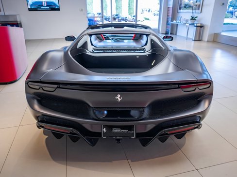 Used 2023 Ferrari 296 GTS image 5