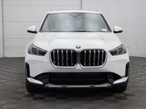 Used 2025 BMW X1 xDrive28i w/ Convenience Package image 3