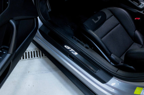 Used 2022 Porsche 911 GT3 image 36