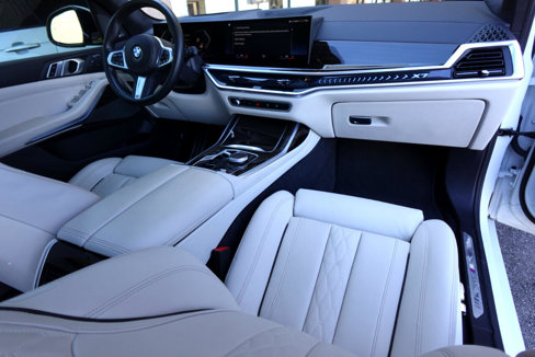 Used 2023 BMW X7 xDrive40i w/ M Sport Package image 7