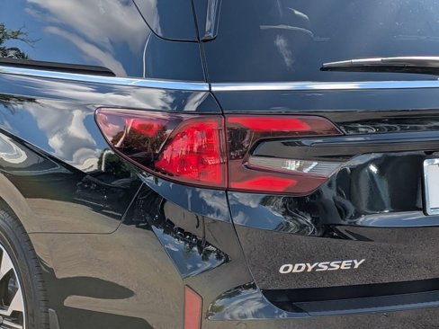 New 2026 Honda Odyssey Elite image 13