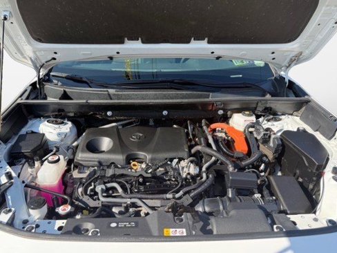 Used 2024 Toyota RAV4 XLE image 32