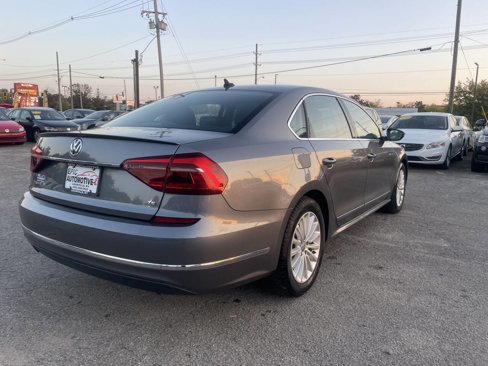 Used 2017 Volkswagen Passat 1.8T SE image 5