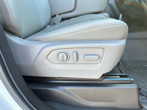 Used 2022 Chevrolet Silverado 2500 LTZ image 30