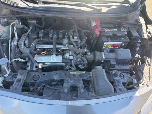 Used 2021 Nissan Versa SV image 28