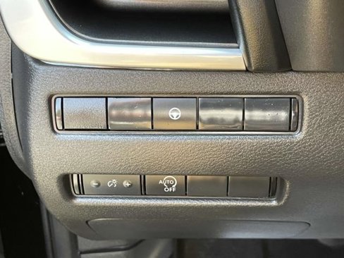 Certified 2023 Nissan Rogue SV image 19