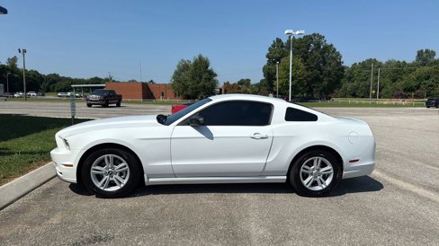 Used 2014 Ford Mustang Coupe w/ Equipment Group 102A image 2