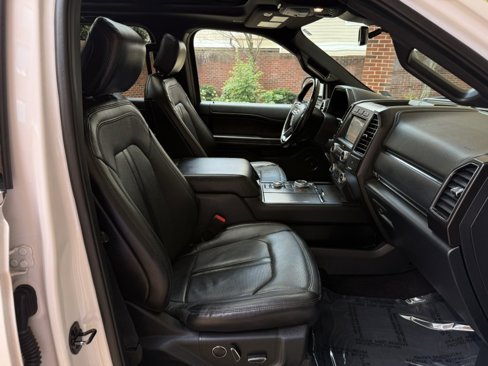 Used 2019 Ford Expedition Limited w/ Equipment Group 302A image 35