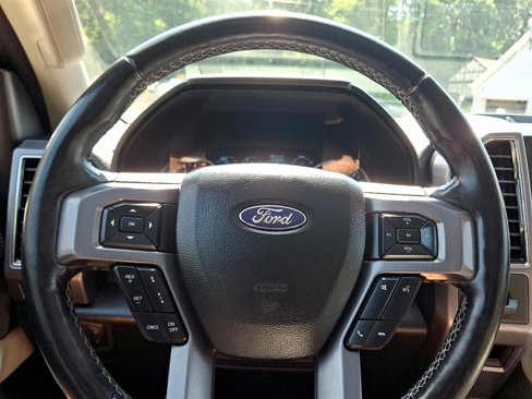 Used 2019 Ford Expedition Platinum image 21