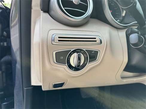 Used 2017 Mercedes-Benz C 300 Sedan image 21