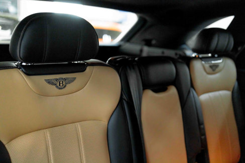 Used 2018 Bentley Bentayga image 73