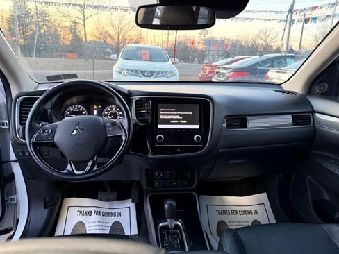 Used 2020 Mitsubishi Outlander SEL image 24