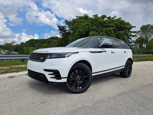Used 2026 Land Rover Range Rover Velar Dynamic SE image 1