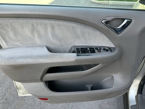 Used 2008 Honda Odyssey LX image 10