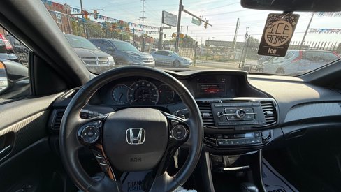 Used 2017 Honda Accord Sport Special Edition image 11