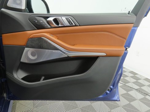 New 2026 BMW ALPINA XB7 image 26