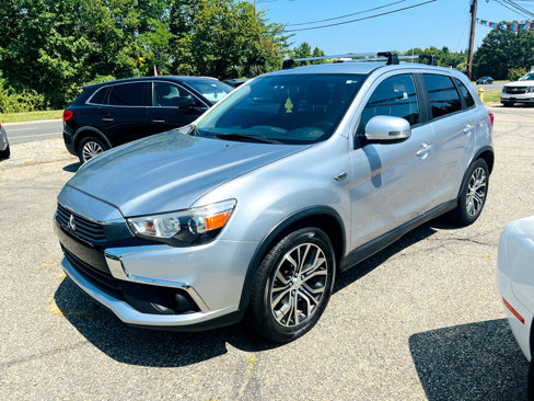 Used 2017 Mitsubishi Outlander Sport SE image 3