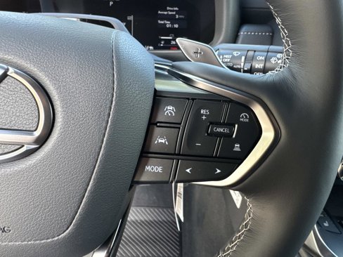 New 2025 Lexus LX 700h Overtrail image 30