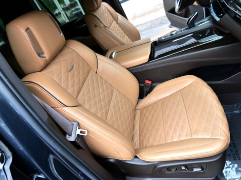 Used 2022 Cadillac Escalade Premium Luxury image 39