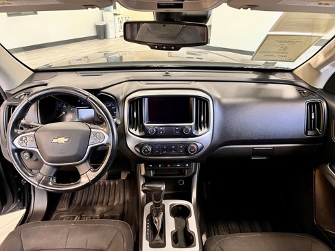 Used 2021 Chevrolet Colorado LT w/ Fleet Safety Package image 10