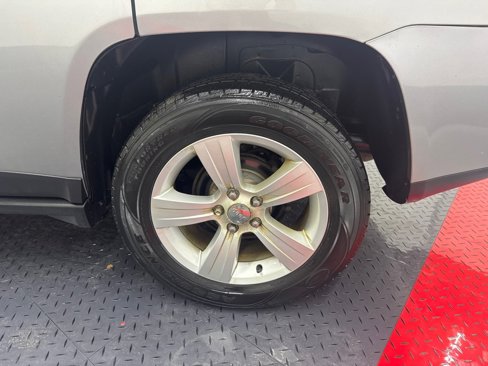 Used 2015 Jeep Compass High Altitude image 13