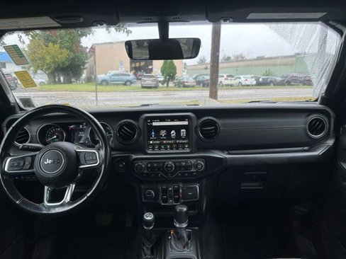 Used 2022 Jeep Wrangler Unlimited Sahara image 29