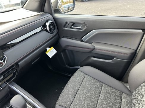 New 2025 Chevrolet Colorado Z71 w/ Midnight Edition image 24
