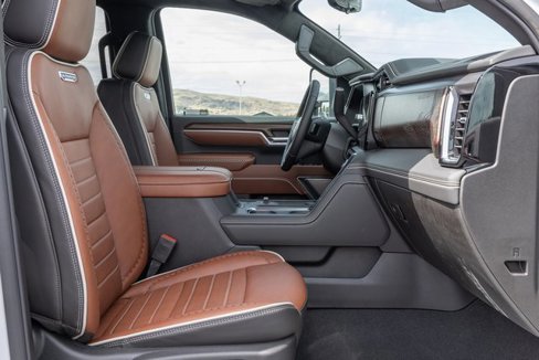 New 2026 GMC Sierra 3500 Denali Ultimate image 7