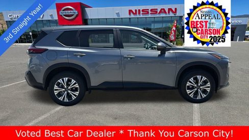 Used 2023 Nissan Rogue SV image 2