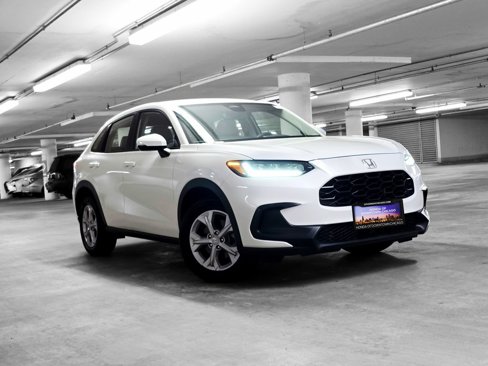 Certified 2023 Honda HR-V LX image 4