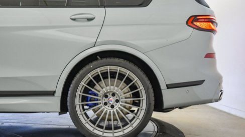 New 2026 BMW ALPINA XB7 image 14
