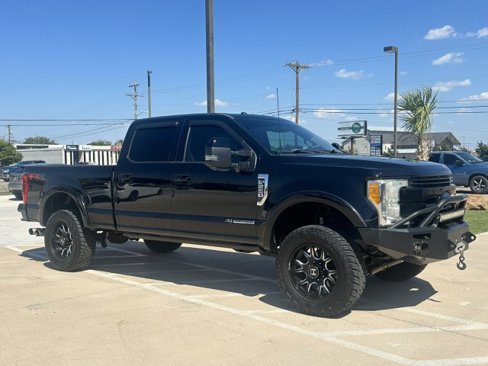 Used 2017 Ford F250 Lariat w/ Lariat Ultimate Package image 6