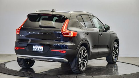 Certified 2025 Volvo XC40 B5 Plus w/ Climate Package image 5