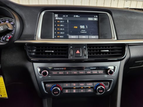 Used 2019 Kia Optima LX w/ LX Premium Package image 11