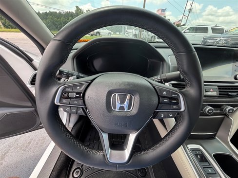 Used 2019 Honda Accord Touring image 12