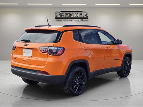 New 2026 Jeep Compass Latitude w/ Mopar All Weather Package image 8