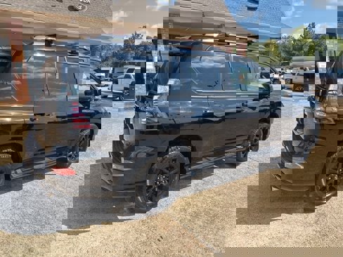 Used 2023 Lexus GX 460 image 5