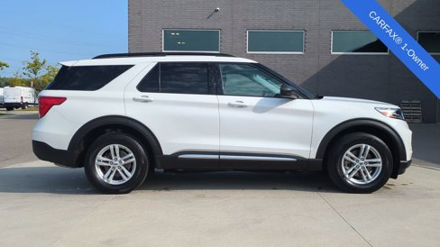 Used 2024 Ford Explorer XLT w/ Equipment Group 202A image 8