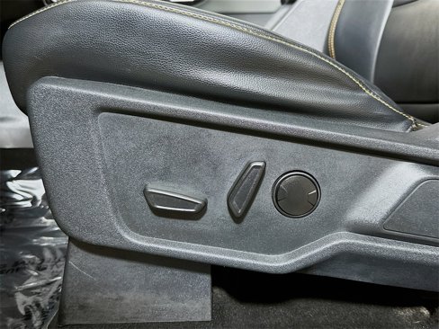 Used 2021 Ford Bronco Badlands image 19