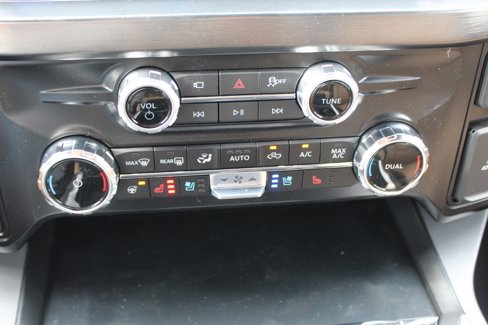 New 2025 Ford F350 Lariat w/ Lariat Ultimate Package image 29