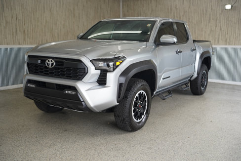 Used 2025 Toyota Tacoma TRD Off-Road image 4