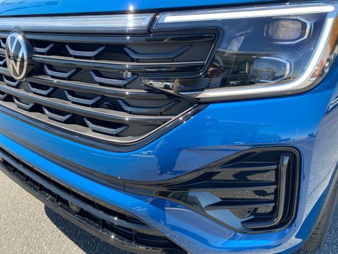 New 2026 Volkswagen Atlas Cross Sport SEL R-Line image 10
