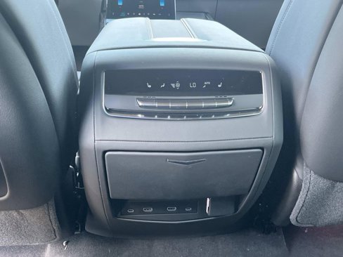 New 2025 Cadillac Escalade Sport image 18