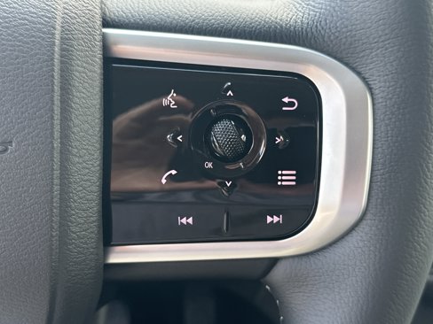 New 2026 Nissan Armada SV image 22