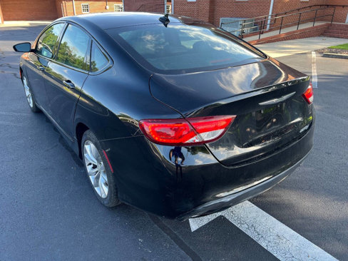 Used 2015 Chrysler 200 S image 4
