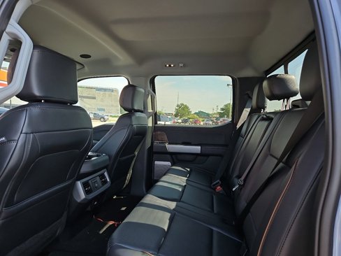 New 2025 Ford F250 Lariat w/ Lariat Ultimate Package image 19